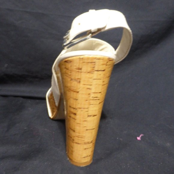 MICHAEL KORS, MK, high heel shoes, strap and buckle fastened, 7.5 M, GUC - Picture 5 of 15